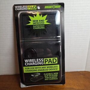 Gadget Gear Wireless Charging Pad‎ In PDQ Display
